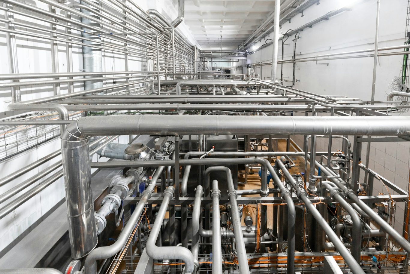 Rohrleitungsbau – Torvek Anlagenbau GmbH Industrieller Rohrleitungsbau mit Rohrsystemen, Armaturen und Schweißverbindungen